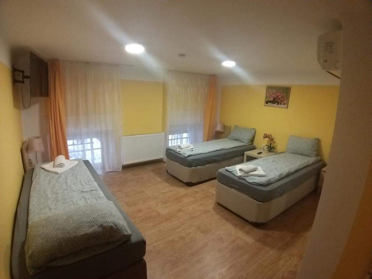 布达佩斯 德尼兹旅舍酒店 外观 照片